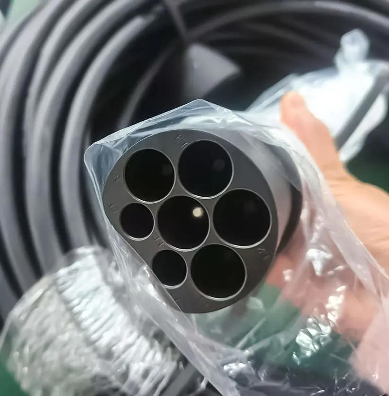 Customized car charging gun 40m European standard male to European standard female 7.jpg